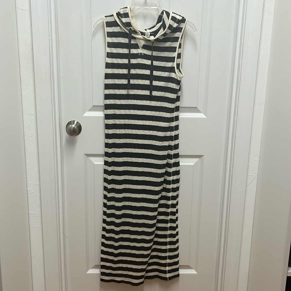 Women's Roots Hooded Dress Black & White Stripe